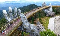 Pont Golden Bridge à Da Nang